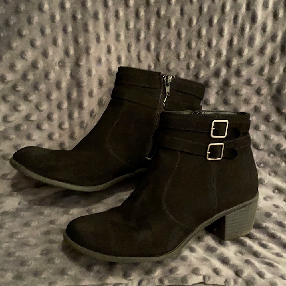 American Eagle Ankle Boots in Black